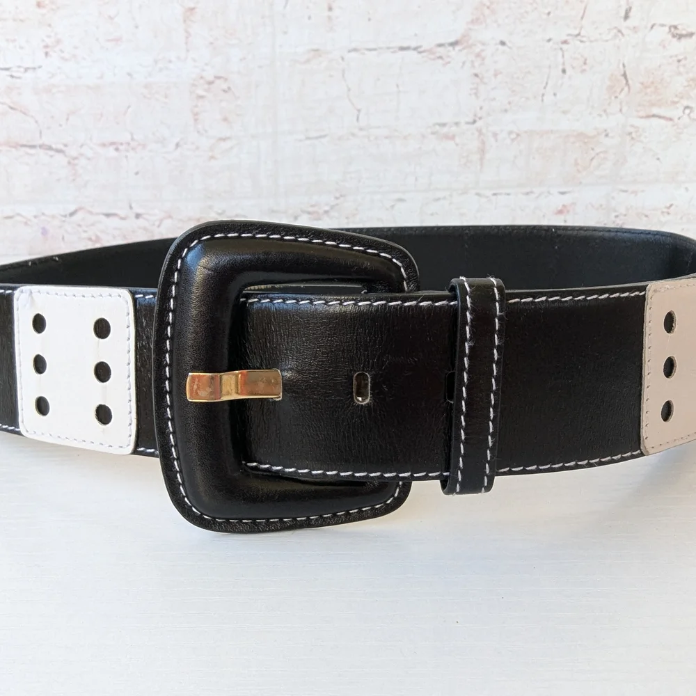 Escada Vintage wide leather belt from the 1980s, known for its distinctive "Roll - Picture 4 of 11